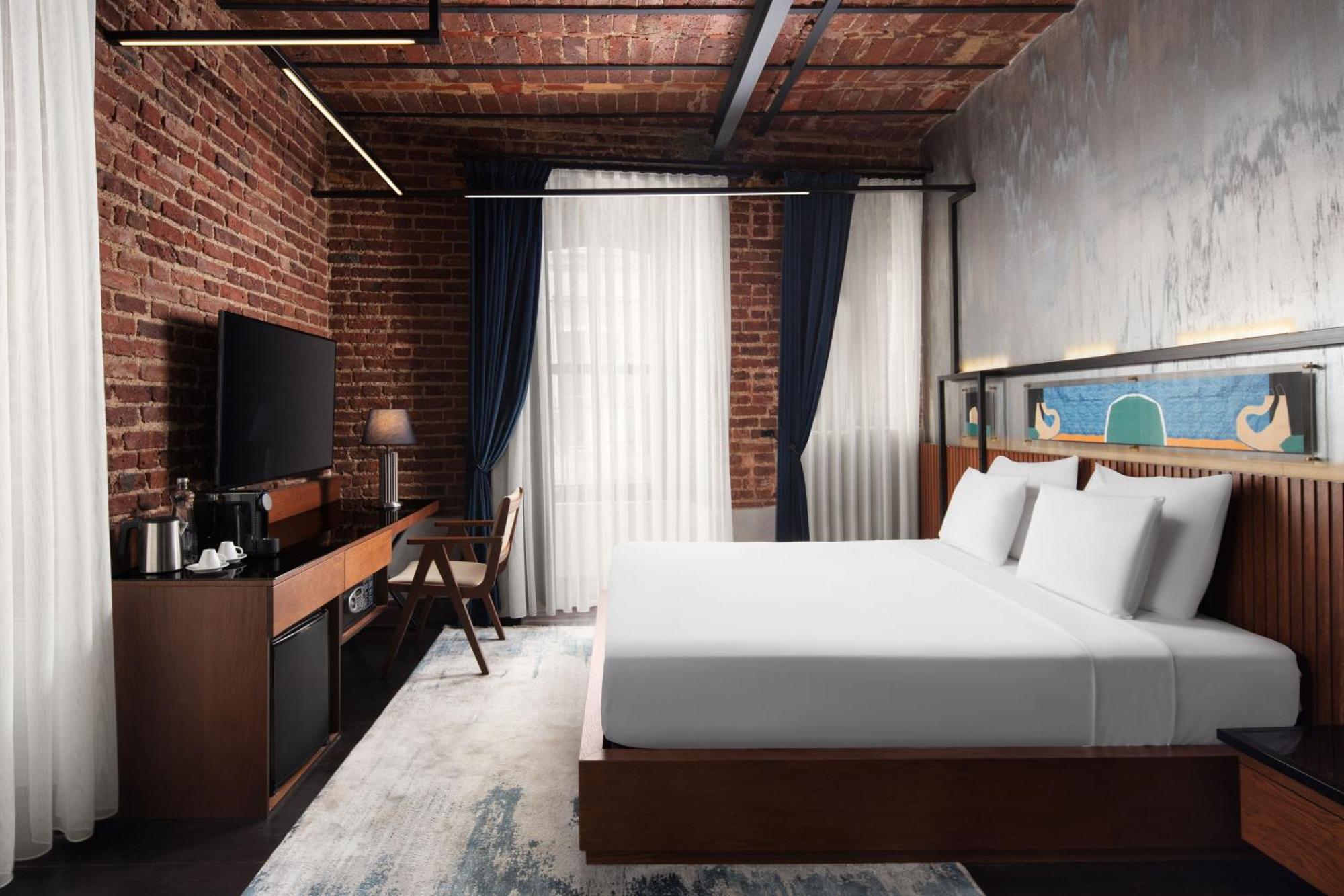 Decamondo Galata, A Tribute Portfolio Hotel Стамбул Екстер'єр фото A rendering of a guest room at the forthcoming Hotel Indigo in the South Loop.
