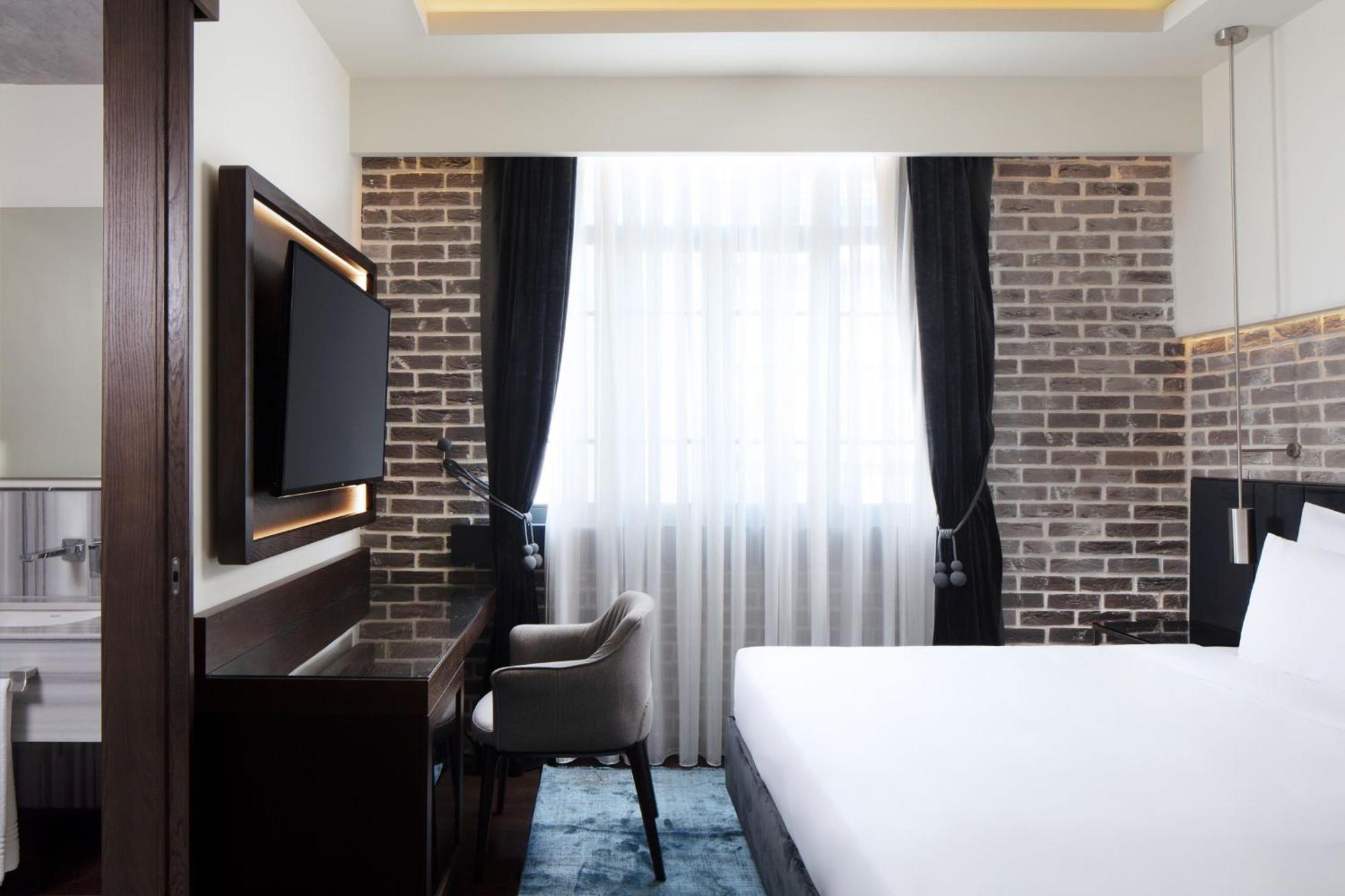 Decamondo Galata, A Tribute Portfolio Hotel Стамбул Екстер'єр фото Deluxe Room