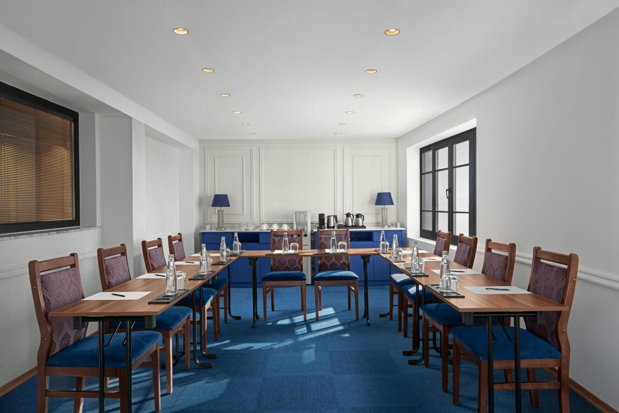 Decamondo Galata, A Tribute Portfolio Hotel Стамбул Екстер'єр фото Meeting room